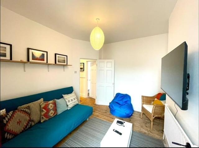*Family Home In Mumbles. Close To The Beach* Exteriér fotografie