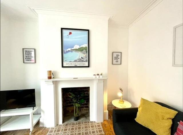 *Family Home In Mumbles. Close To The Beach* Exteriér fotografie